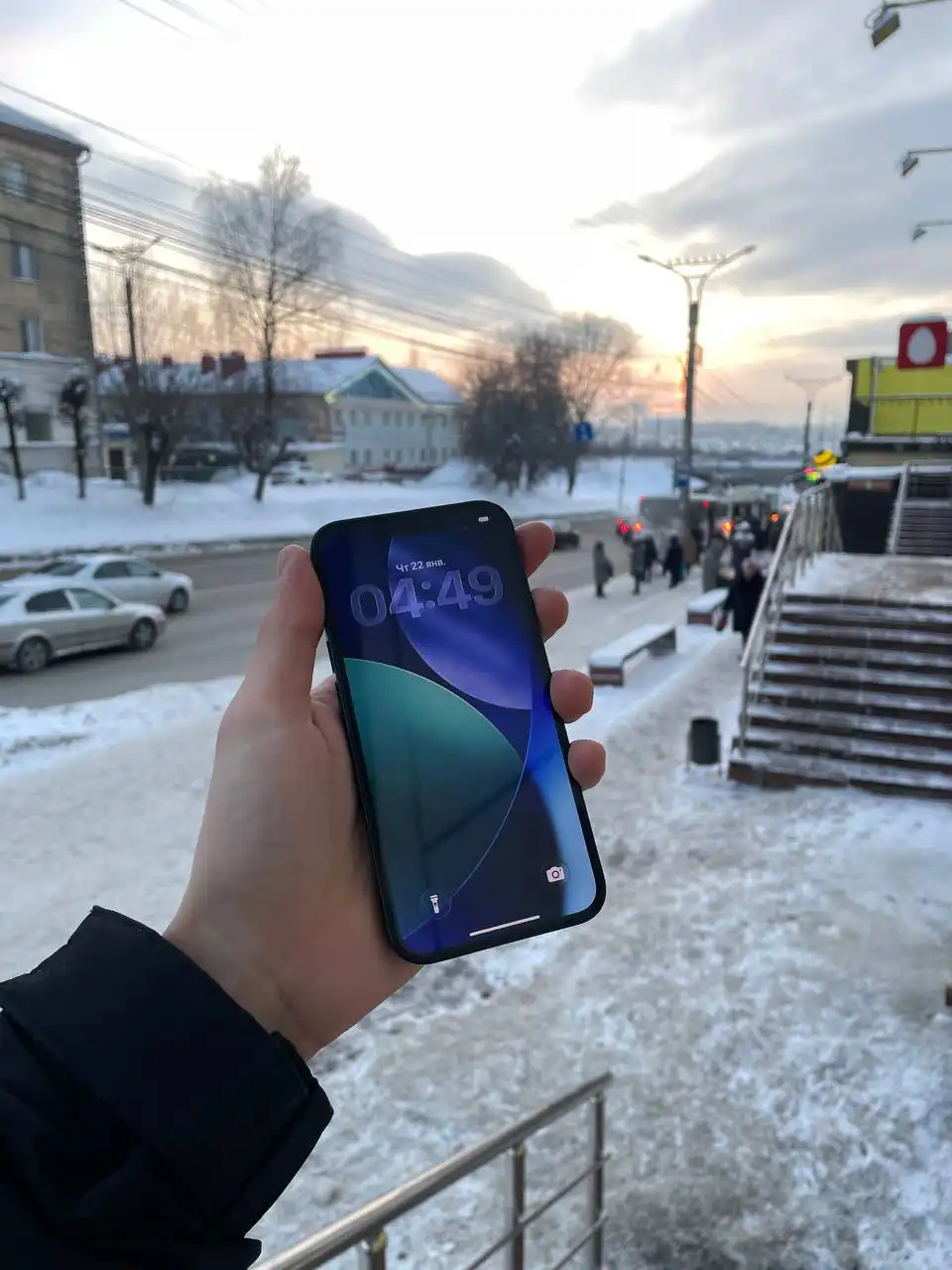 Продам iPhone 13 черный - Смартфоны (Электроника) в Чебоксары