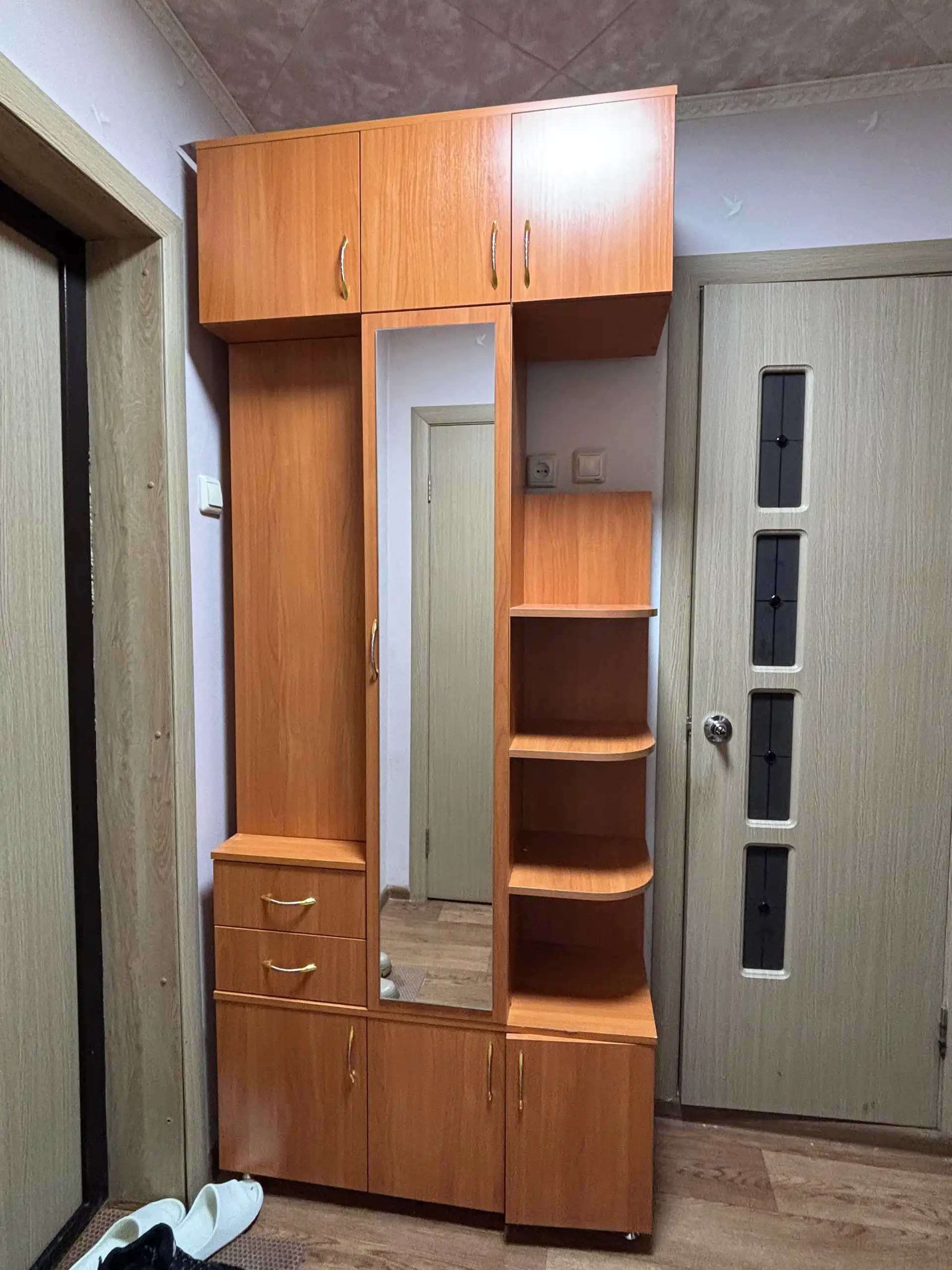 Продается шкаф высота 220 ширина 95 - Мебель (Барахолка) в Чебоксары