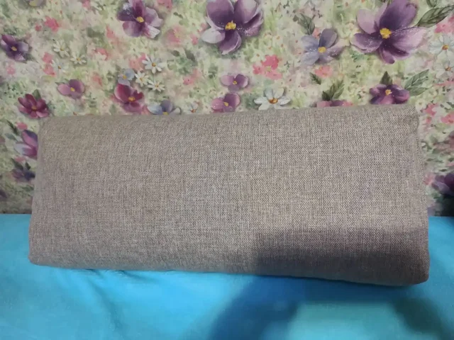 Новые подушки от дивана с чехлами - Кожгалантерея в Чебоксары