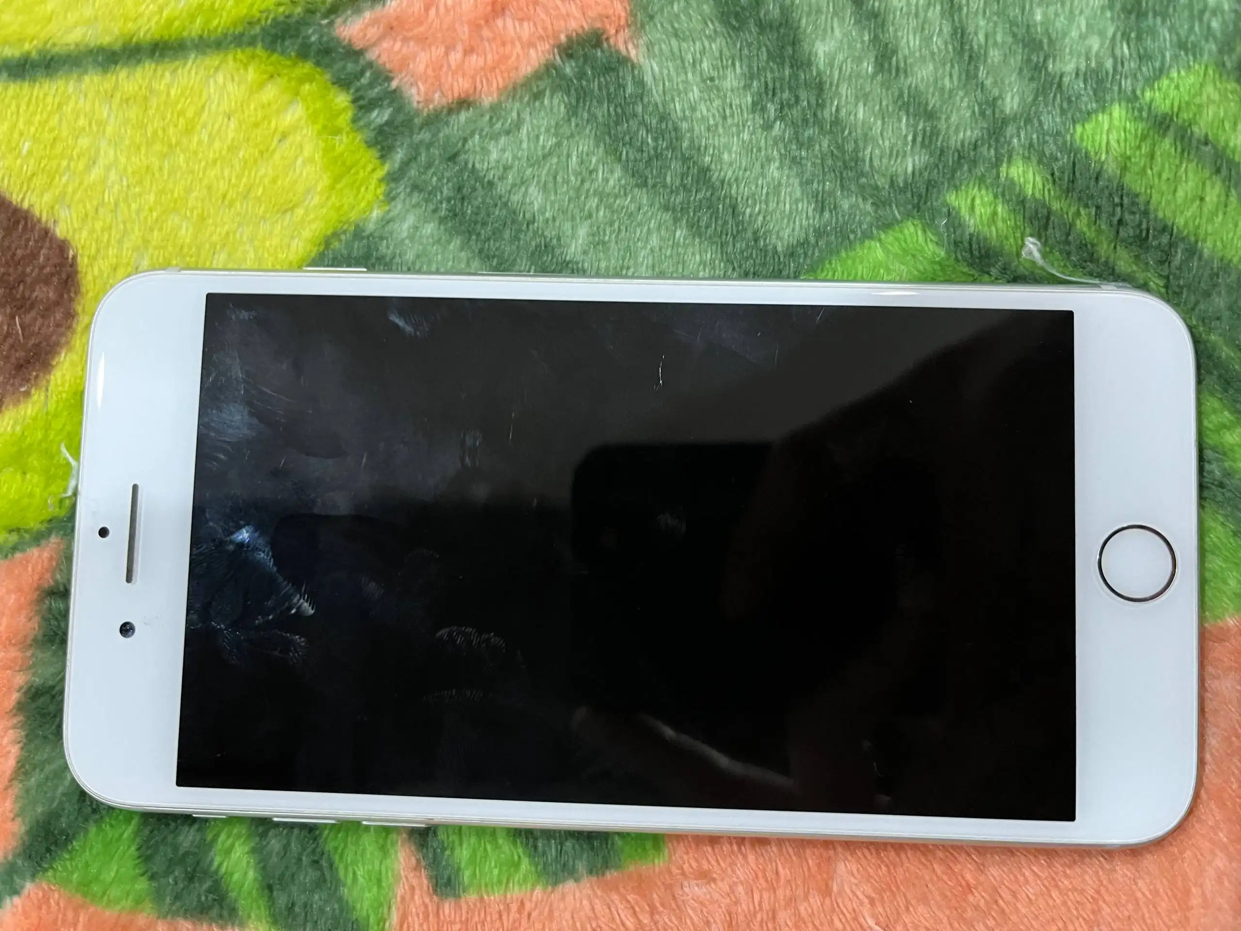 Продам iPhone 8+ в идеальном состоянии - Смартфоны (Электроника) в Чебоксары