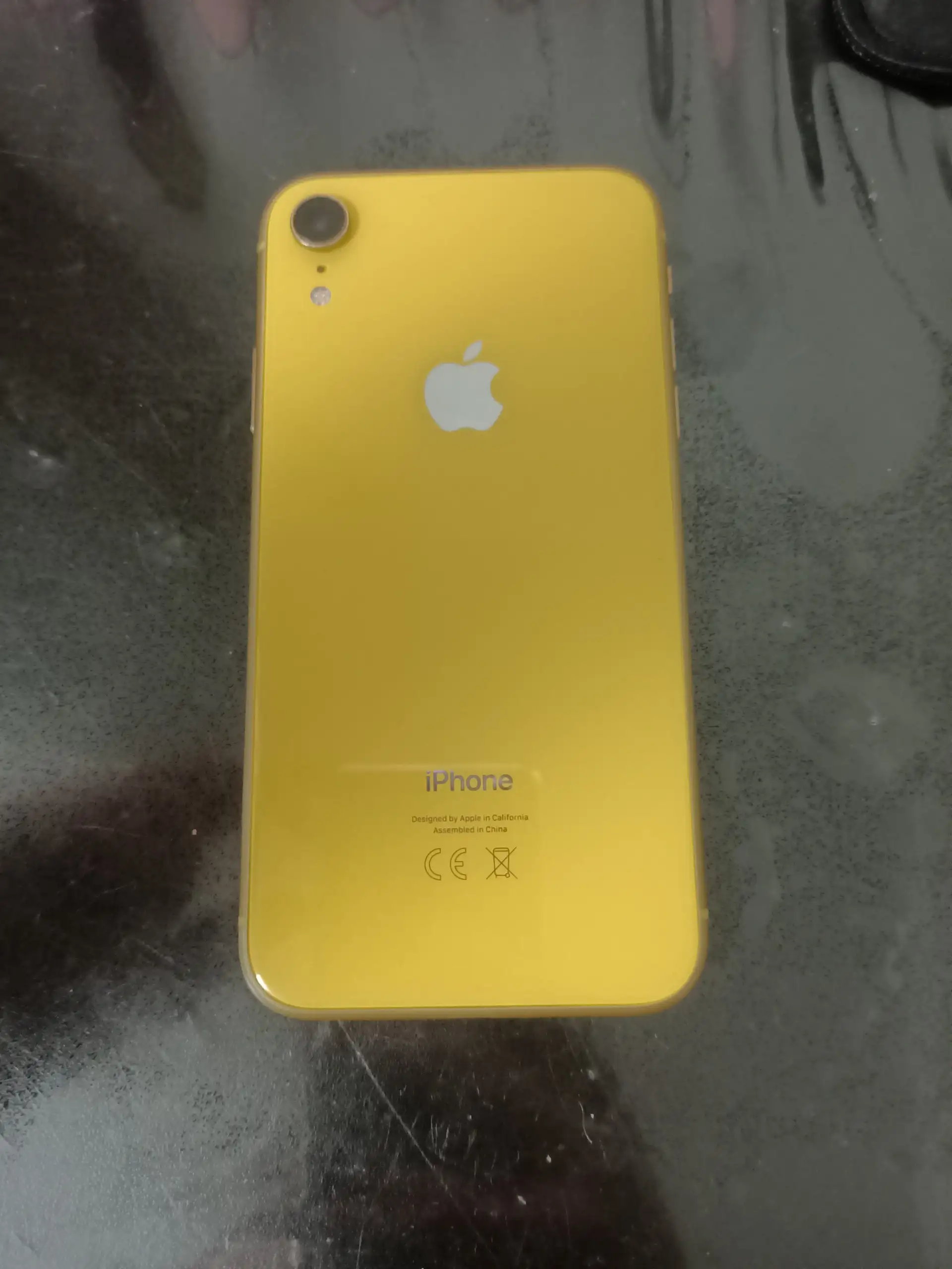 Обмен iPhone XR 128 Гб желтый - Барахолка в Чебоксары