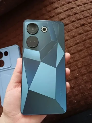 Смартфон в хорошем состоянии 8/256 - Автозвук в Чебоксары