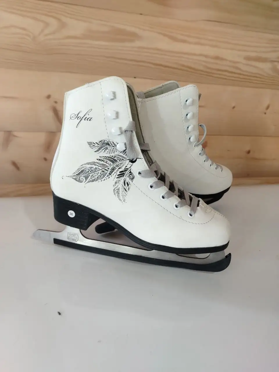 Коньки размер 36 - Спортивный инвентарь (Хобби и отдых) в Чебоксары