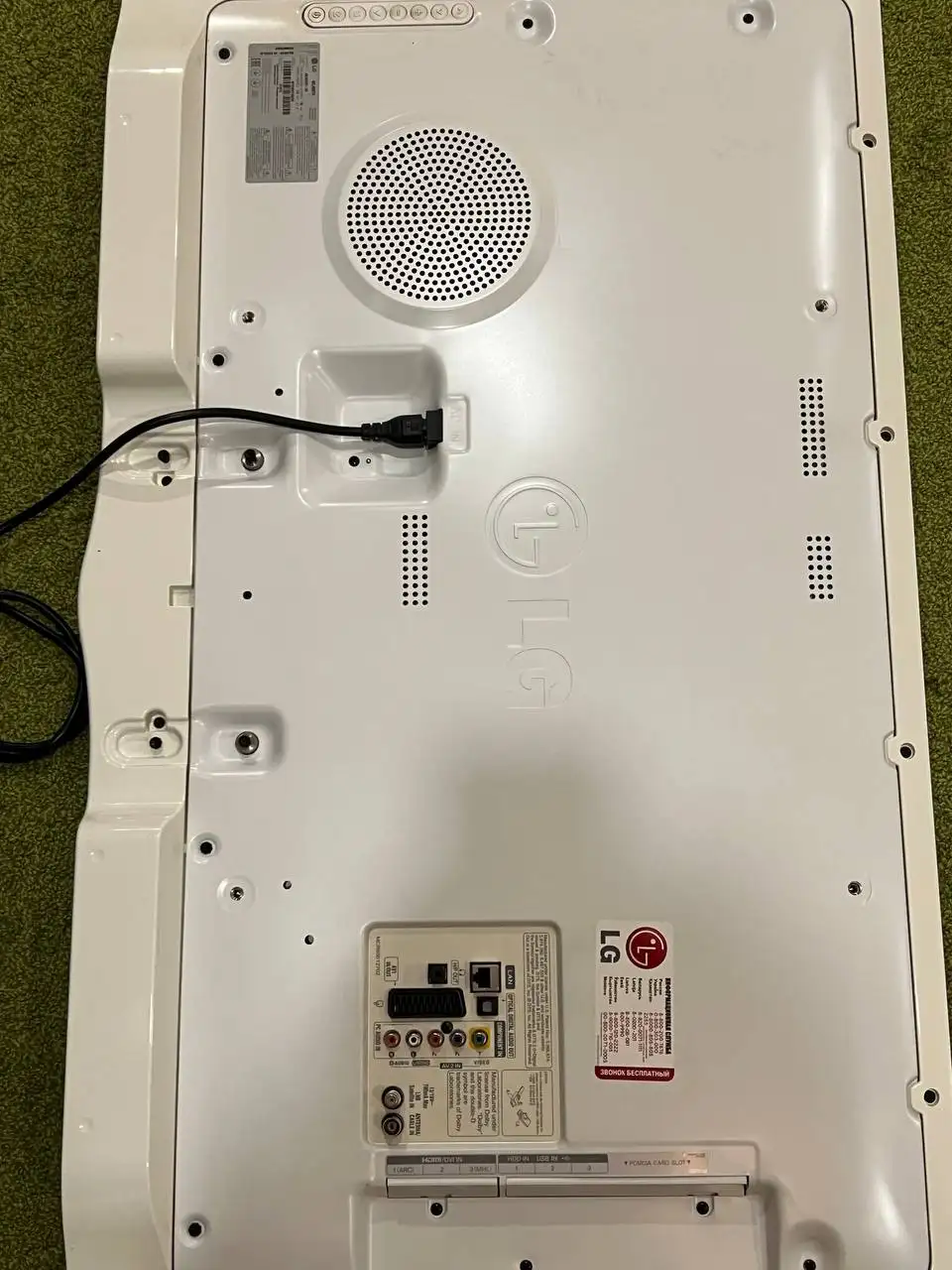 Разбита матрица, отдаю на запчасти - Запчасти для электроники (Электроника) в Чебоксары