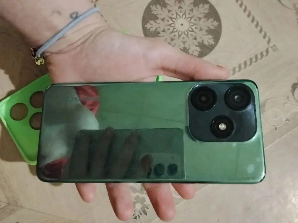 Продам телефон в хорошем состоянии - Электроника в Чебоксары