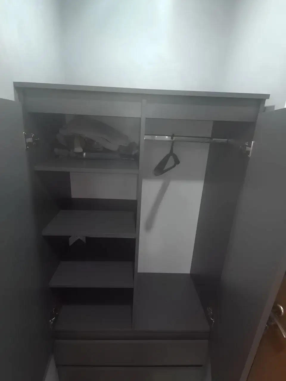 Столик в подарок - Мебель (Барахолка) в Новочебоксарск