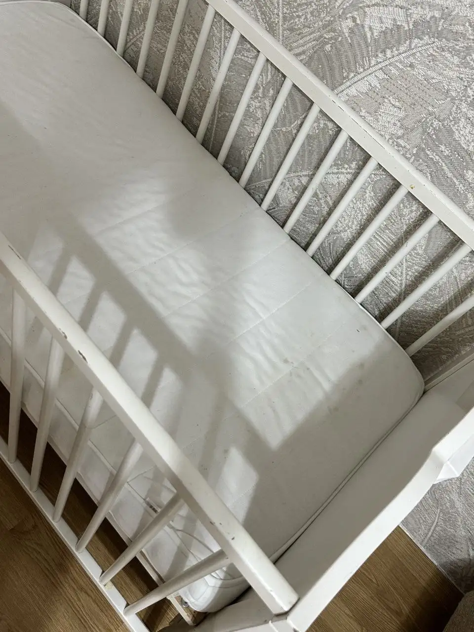Детская кроватка IKEA с 3 простынями - Кроватки (Товары для детей) в Чебоксары