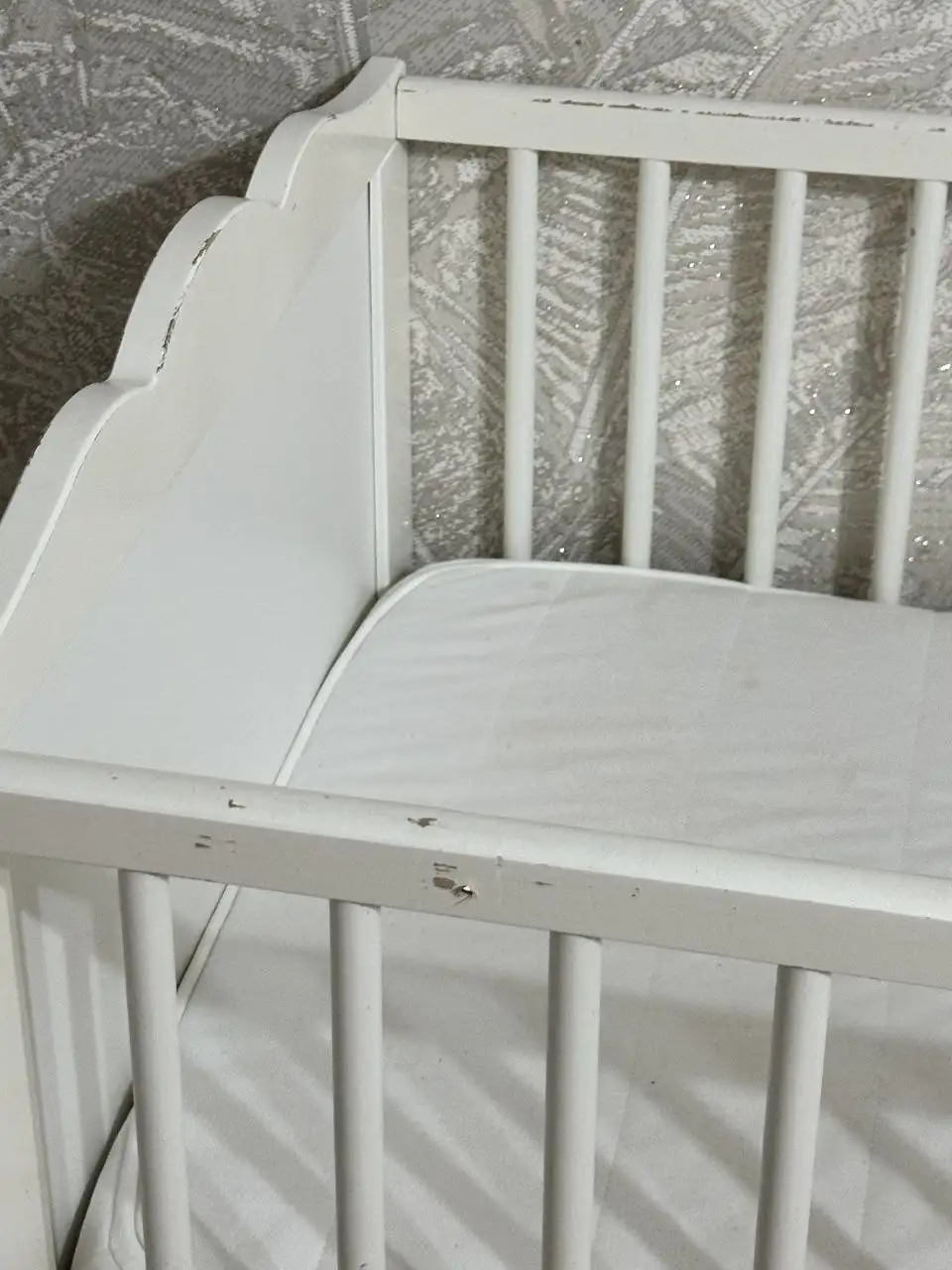 Детская кроватка IKEA с 3 простынями - Кроватки (Товары для детей) в Чебоксары