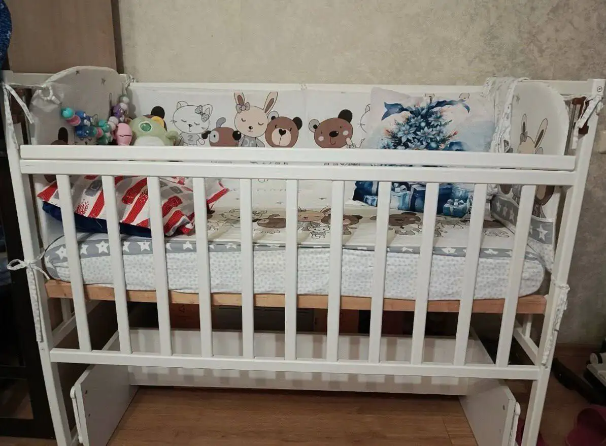 Детская кроватка с матрасами - Детская мебель (Товары для детей) в Чебоксары