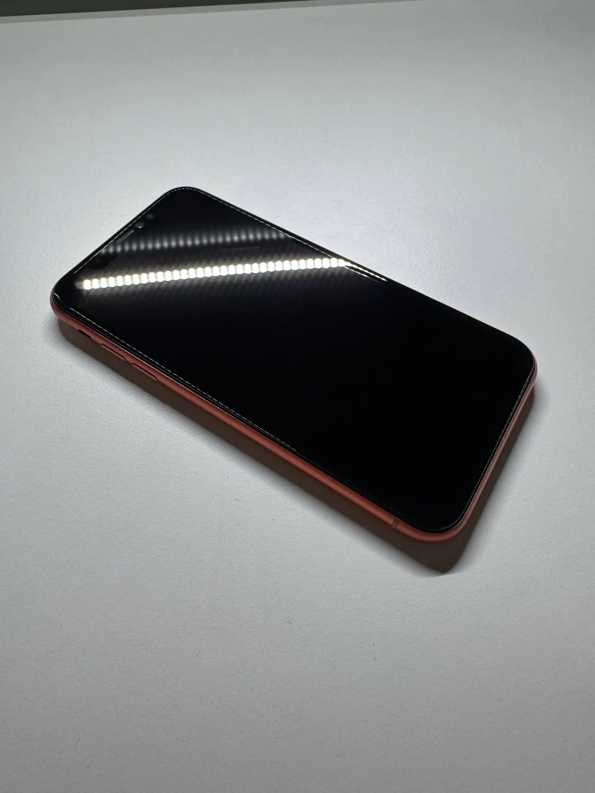 iPhone XR 128gb с неисправным динамиком - Смартфоны (Электроника) в Чебоксары