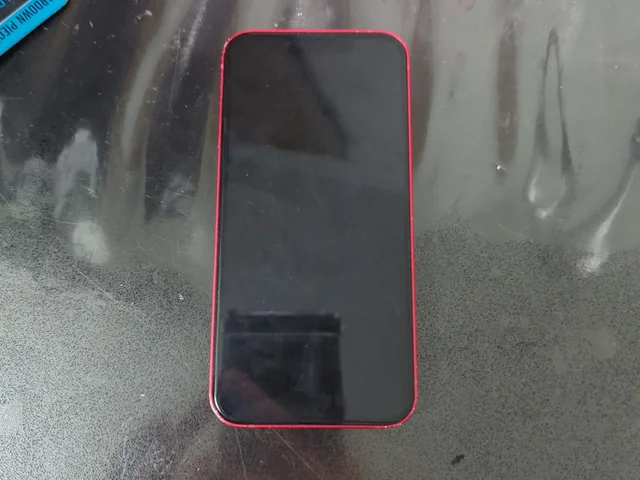 iPhone в хорошем состоянии с iOS 16.6 - Комплектующие ПК в Чебоксары