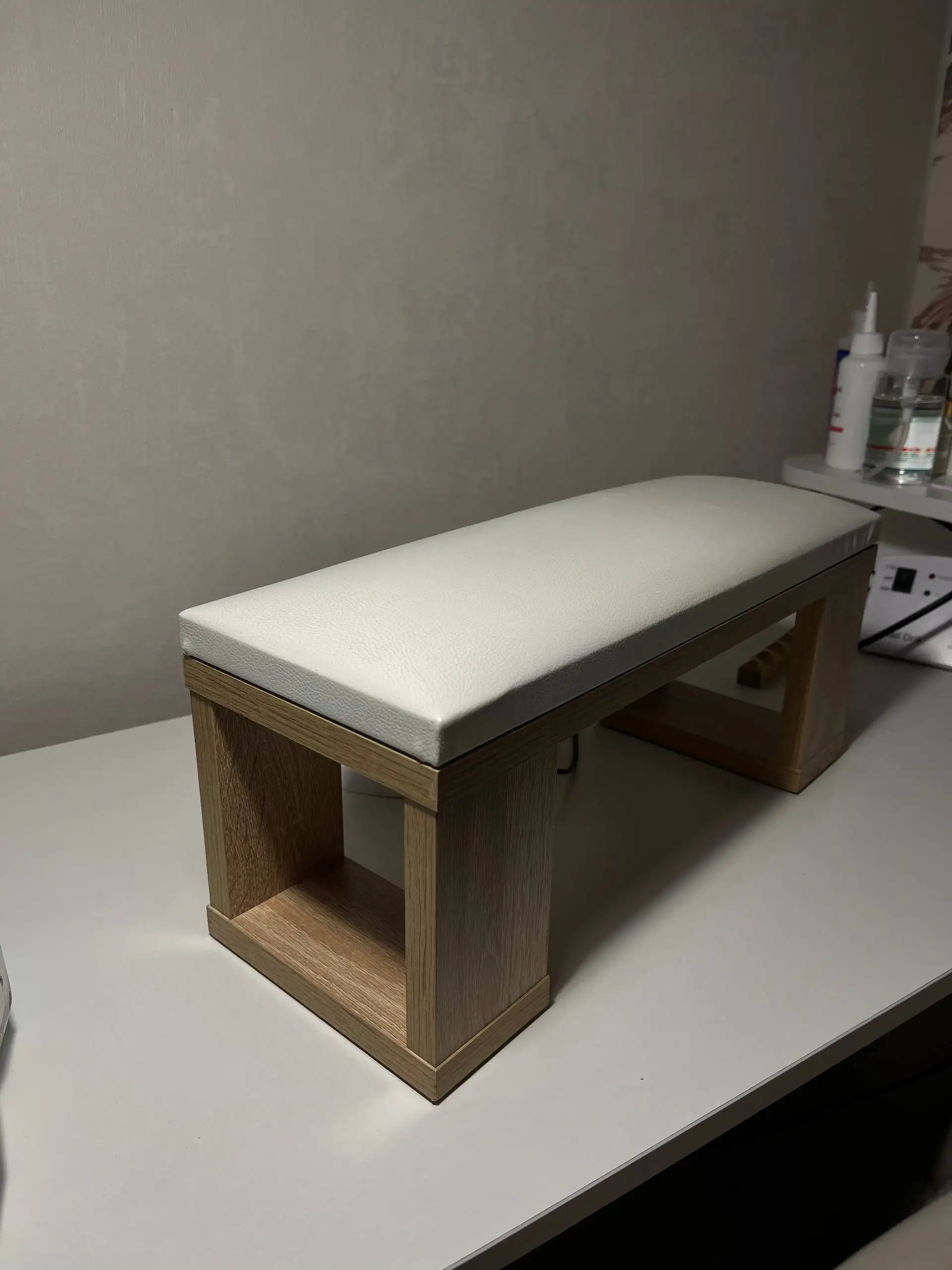 Продажа маникюрной подставки для рук - Барахолка в Чебоксары