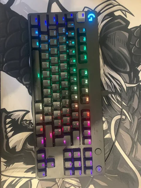 Продам клавиатуру Logitech G Pro - Компьютеры в Чебоксары