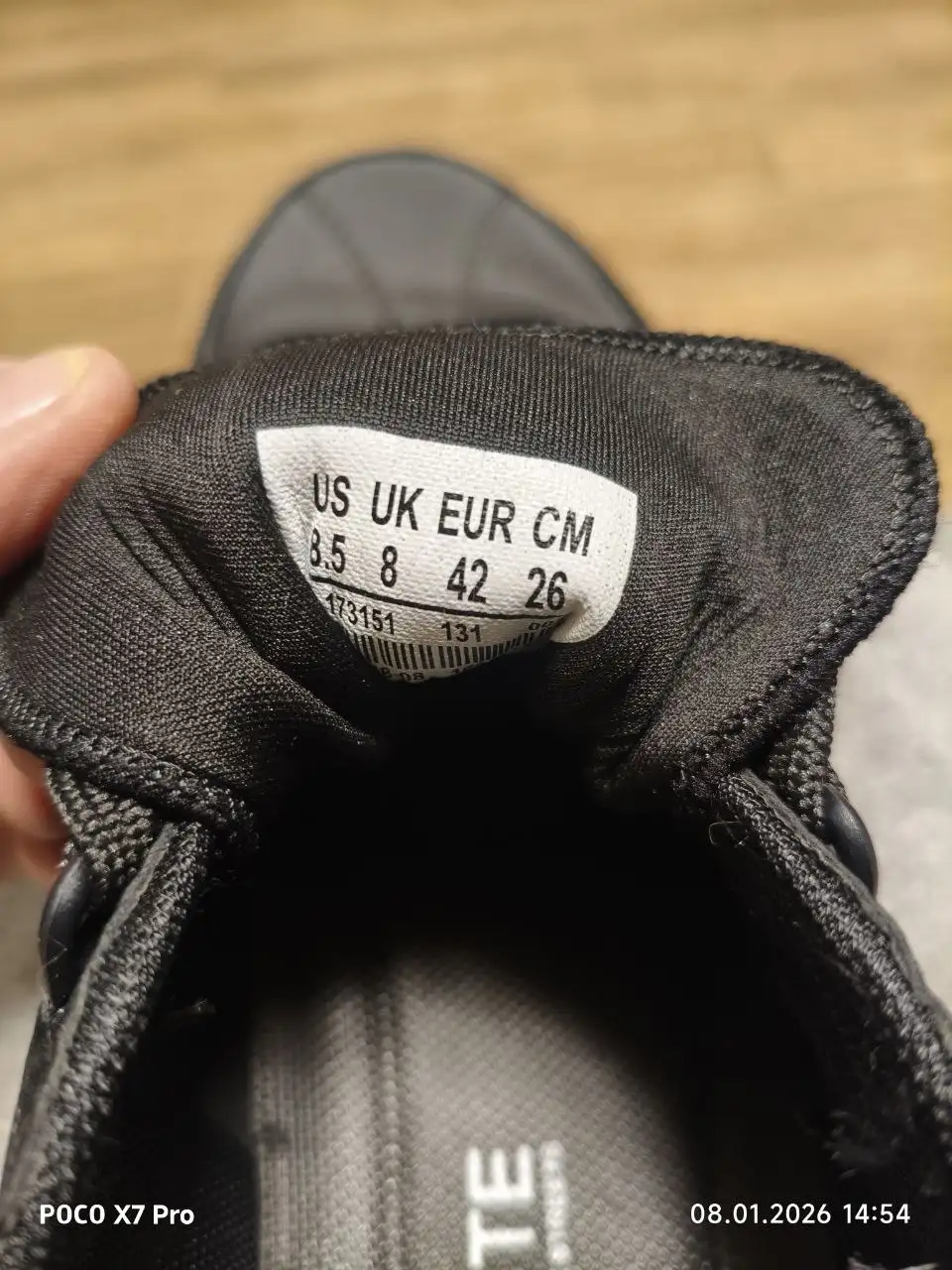 Кроссовки новые демисезонные 42 размер - Кроссовки (Одежда) в Чебоксары