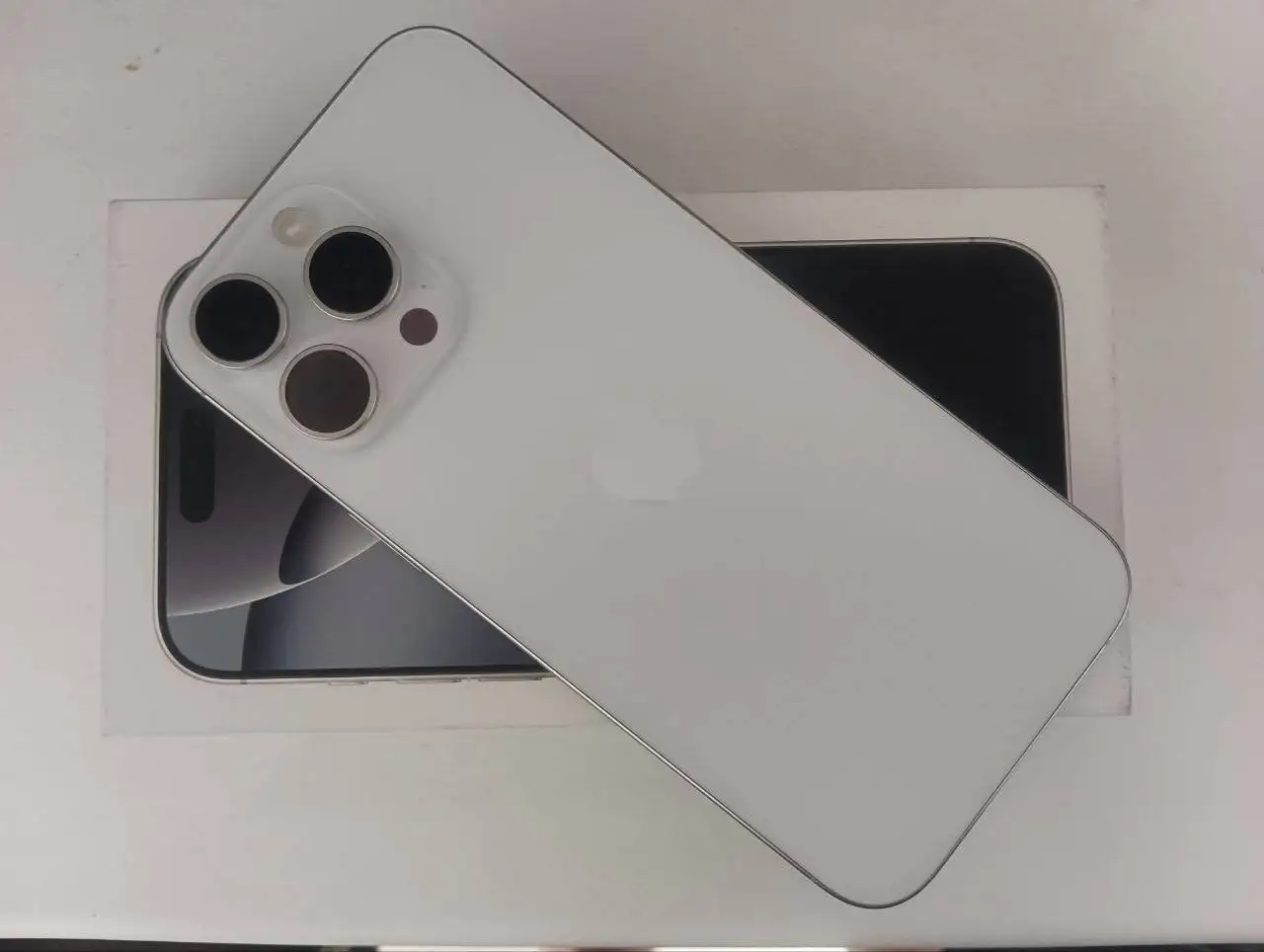 iPhone 16 Pro Max 512 ГБ в отличном состоянии - Смартфоны (Электроника) в Чебоксары