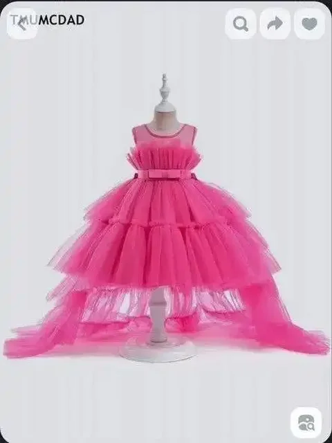 Платье для принцессы со шлейфом на кнопках - частное объявление в Уфа