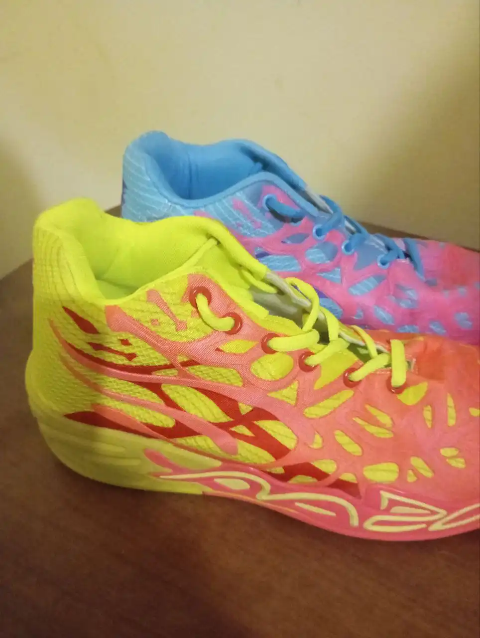 Продам кросы баскетбольные 43(42) размер