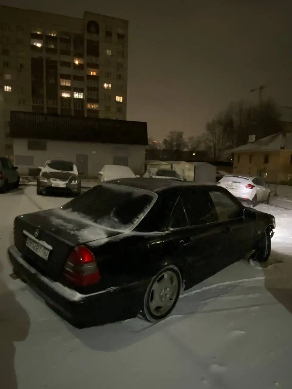 Продам Mercedes W202 C180