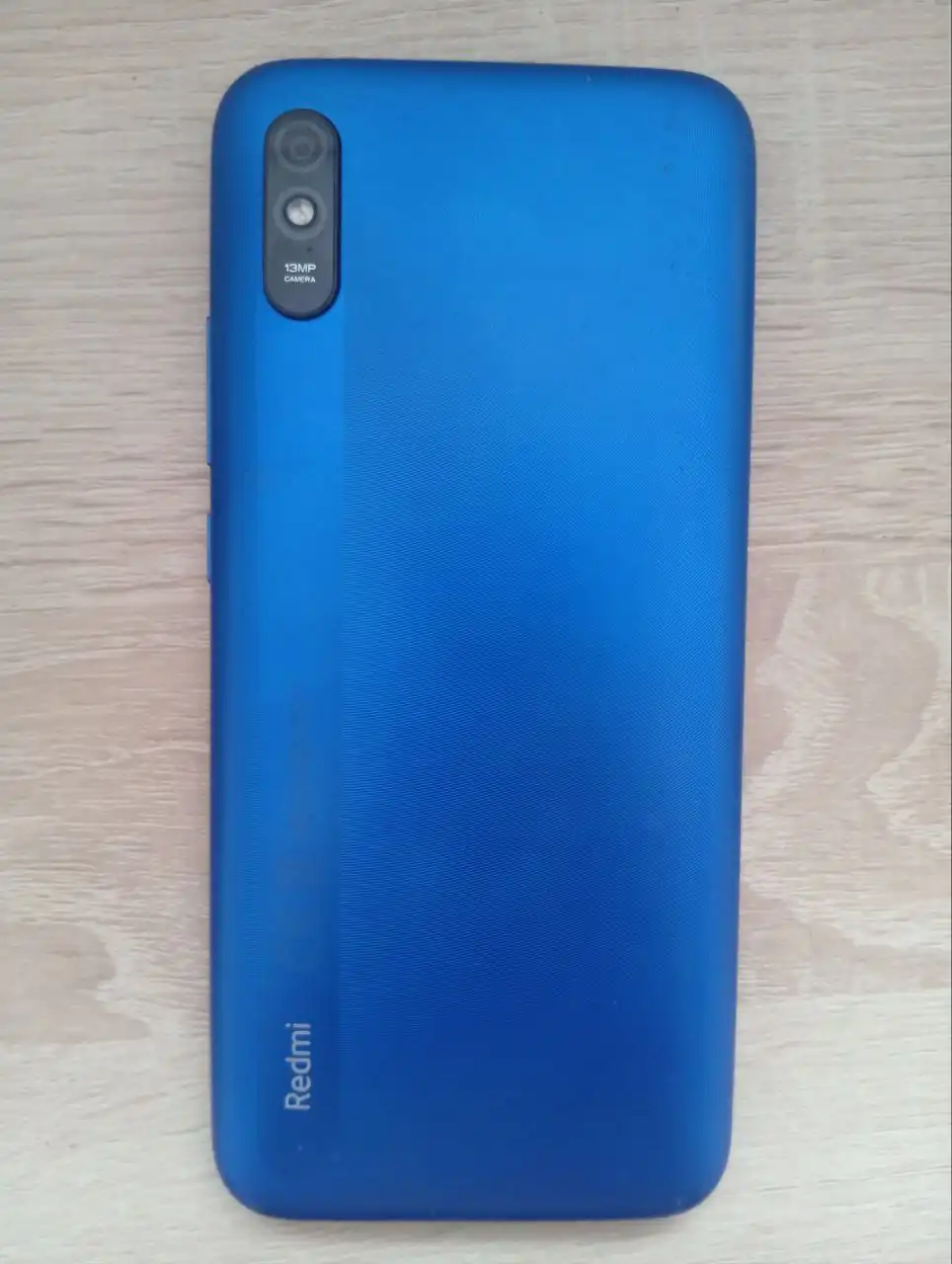 Товары: тренировочная нож-бабочка, диск PS4, телефон Redmi 9a