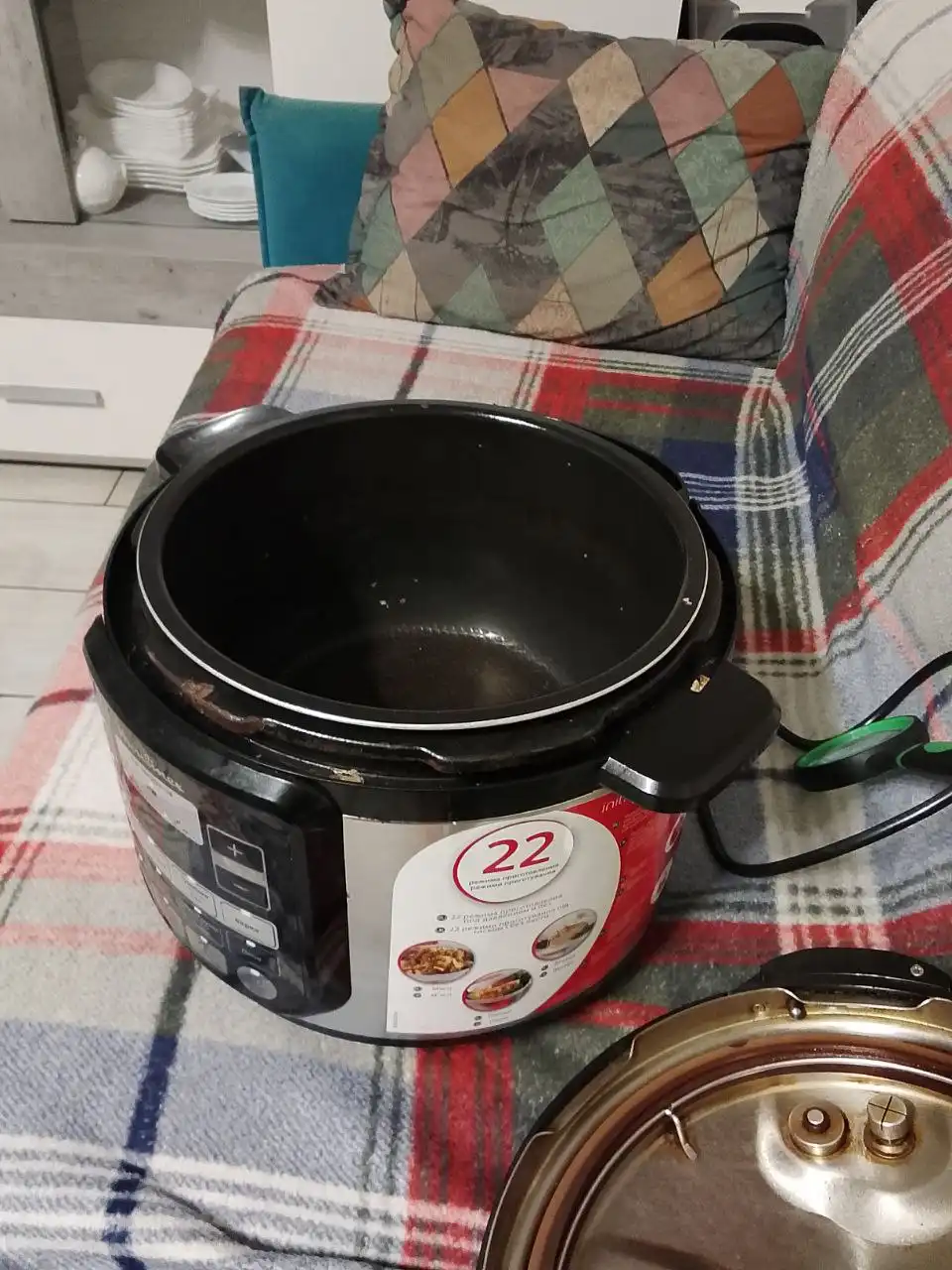 Продам состояние не новое но все работает свои функции выполняет - Барахолка в Уфа