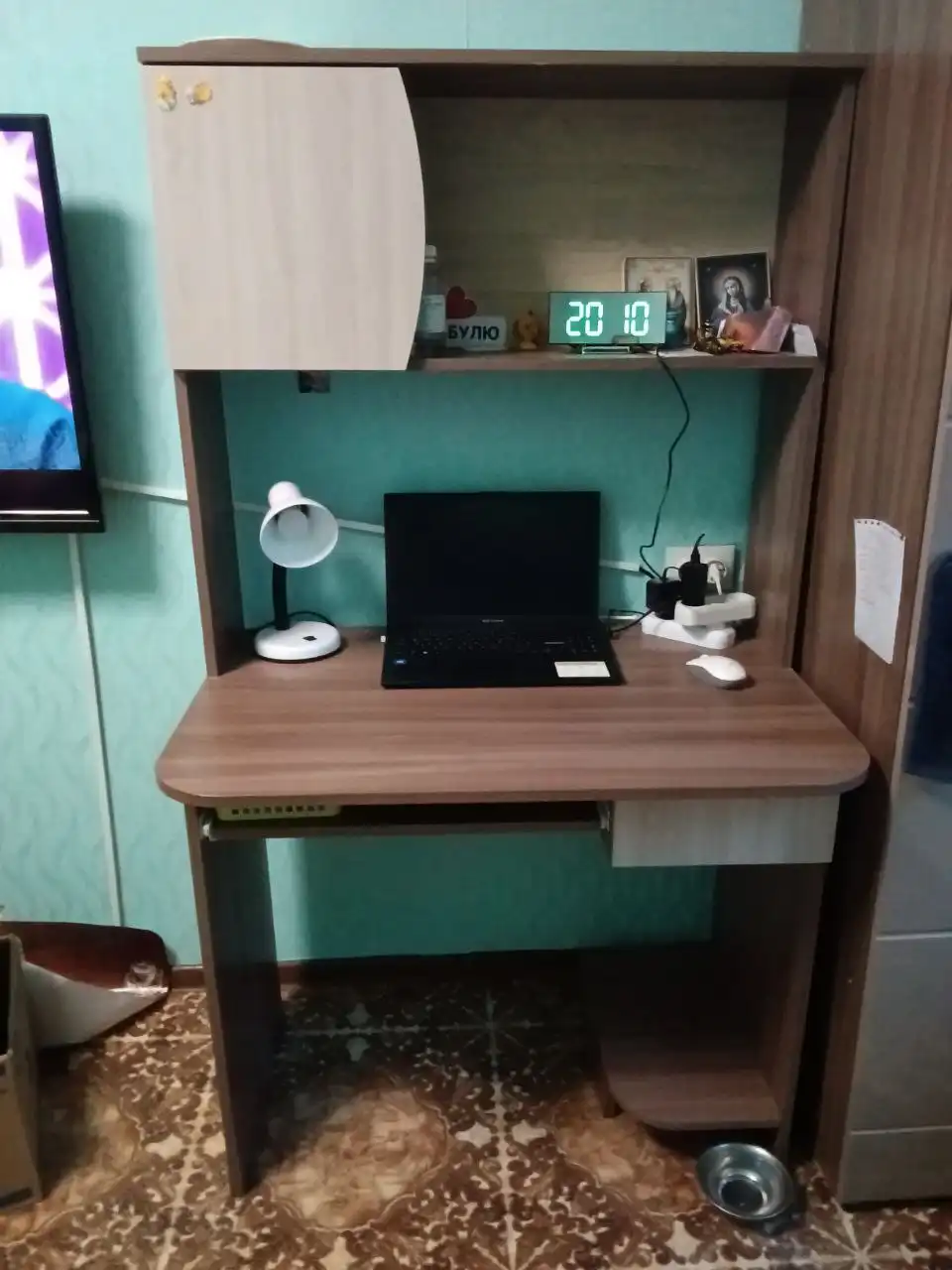 Письменный стол - Мебель (Для дома и дачи) в Уфа