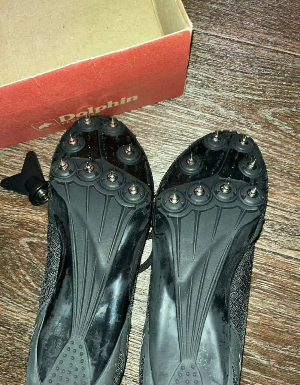 Кроссовки-Шиповки 40 размер в идеальном состоянии - Спортивная обувь (Одежда) в Уфа