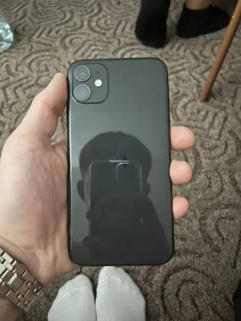 iPhone 11 64GB в идеальном состоянии - Игры в Уфа