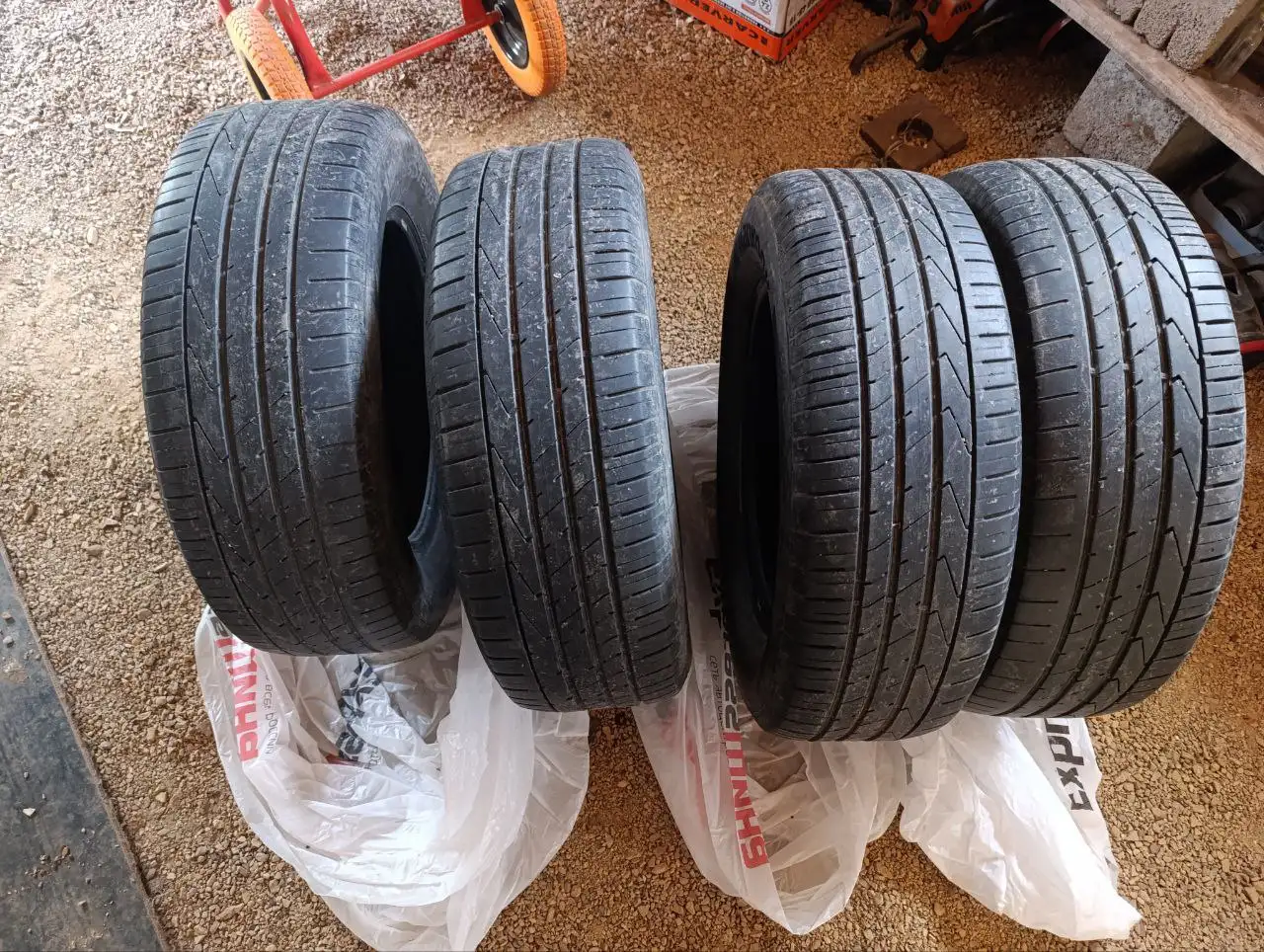 Летняя резина Hankook 235/65 R17 104V - Шины (Авто) в Уфа