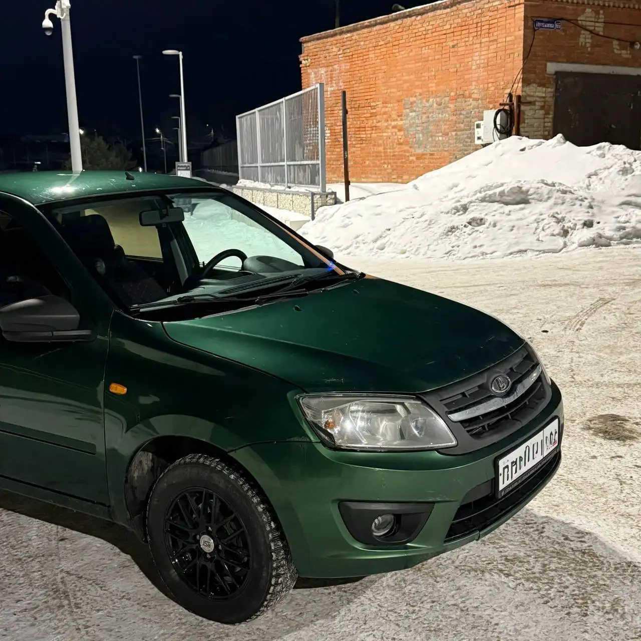 Продажа Lada Granta 2015 года в цвете Агава - Легковые автомобили (Авто) в Стерлитамак