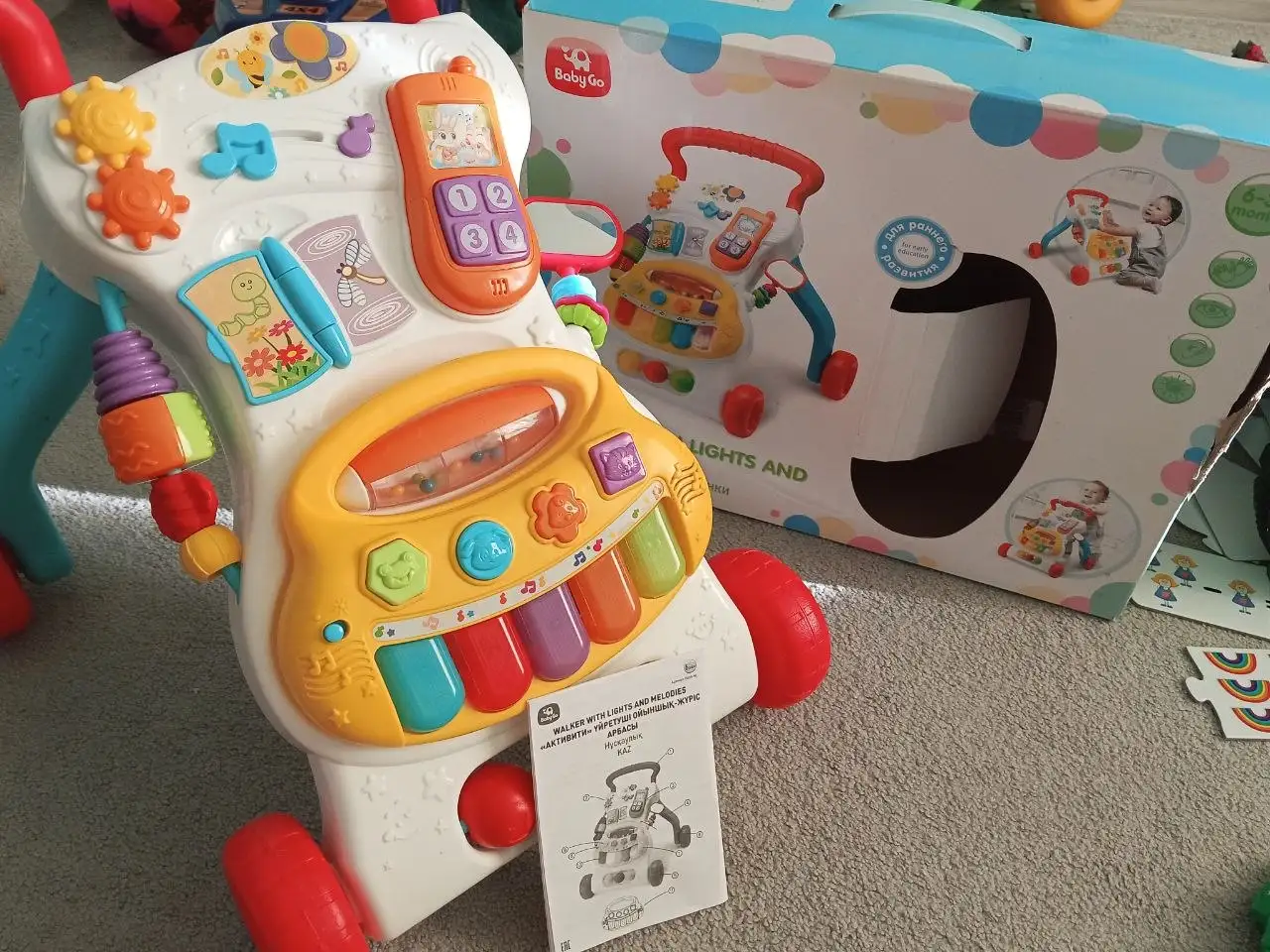 Развивающая тележка-бизиборд с пианино - Развивающие игрушки (Товары для детей) в Уфа