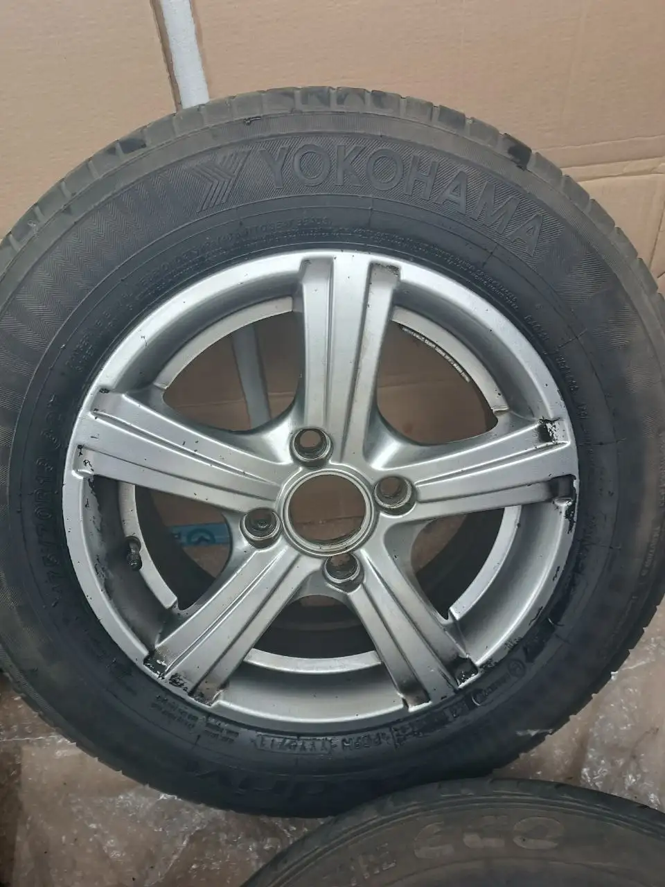 Продажа дисков R13 с резиной в износе - Запчасти (Авто) в Уфа