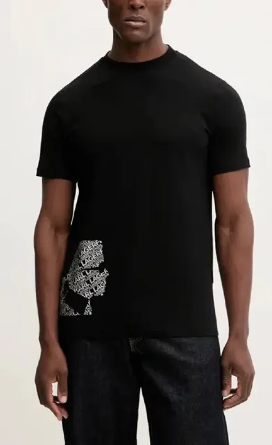 Продажа новой футболки - Кроссовки в Уфа