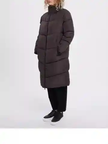 Продам зимнее пальто ТВОЕ - Одежда в Чебоксары