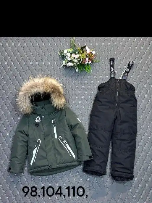 Продам зимний костюм размер 104
