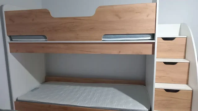 Платье новое 2 в 1 и двухъярусная кровать с матрасами - Для дома и дачи в Чебоксары