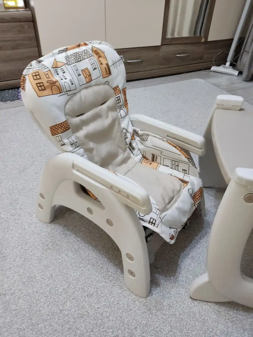 Детский стул для кормления 2в1 Babyton