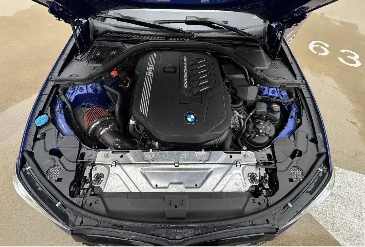 BMW 3 Series с бензиновым двигателем 3.0
