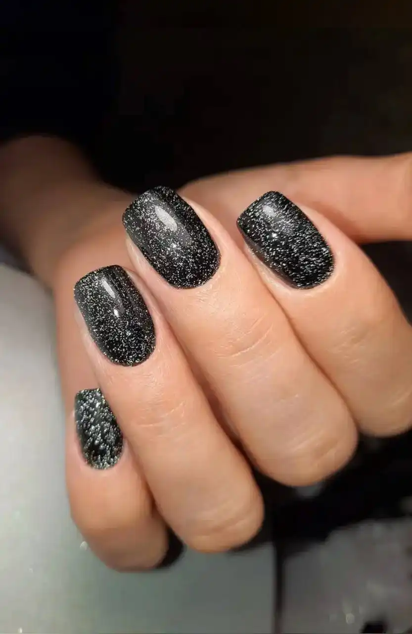 Предпраздничный маникюр и педикюр в Чебоксарах