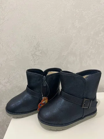 Кроссовки новые размер 25.5 - частное объявление в Чебоксары