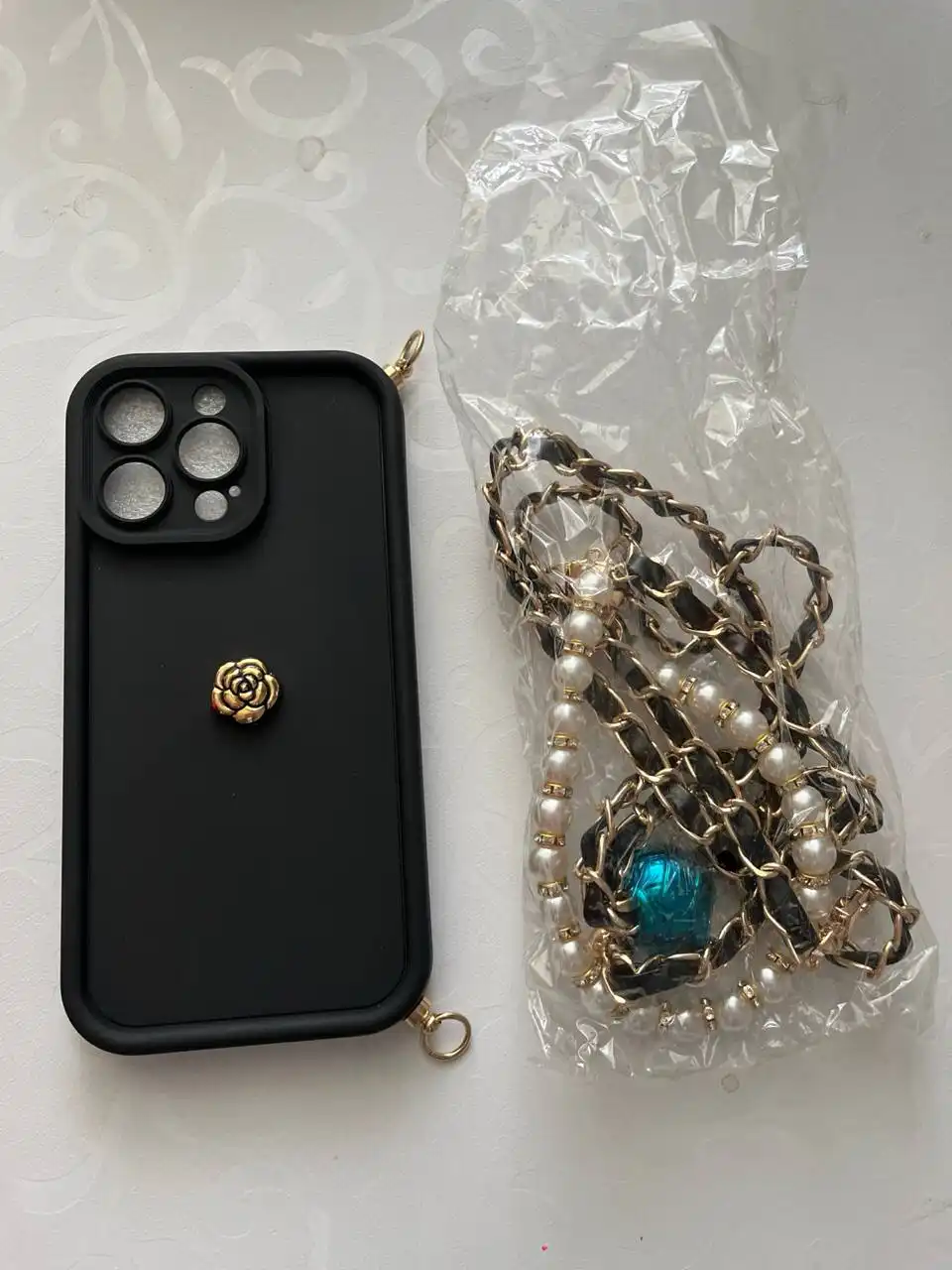 Новый чехол для iPhone с декоративным шнурком