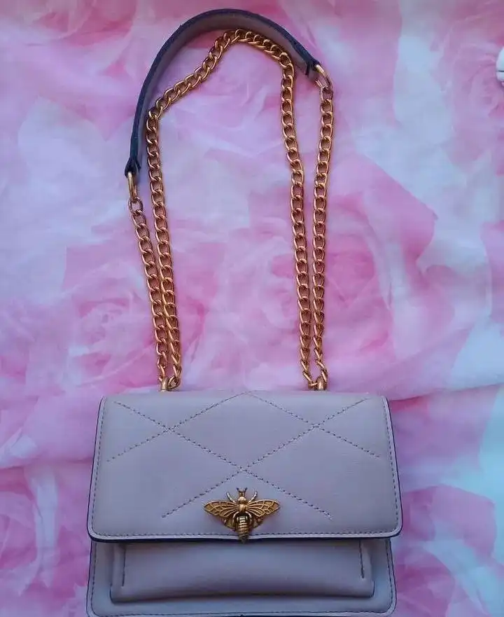 Женская сумка через плечо б/у