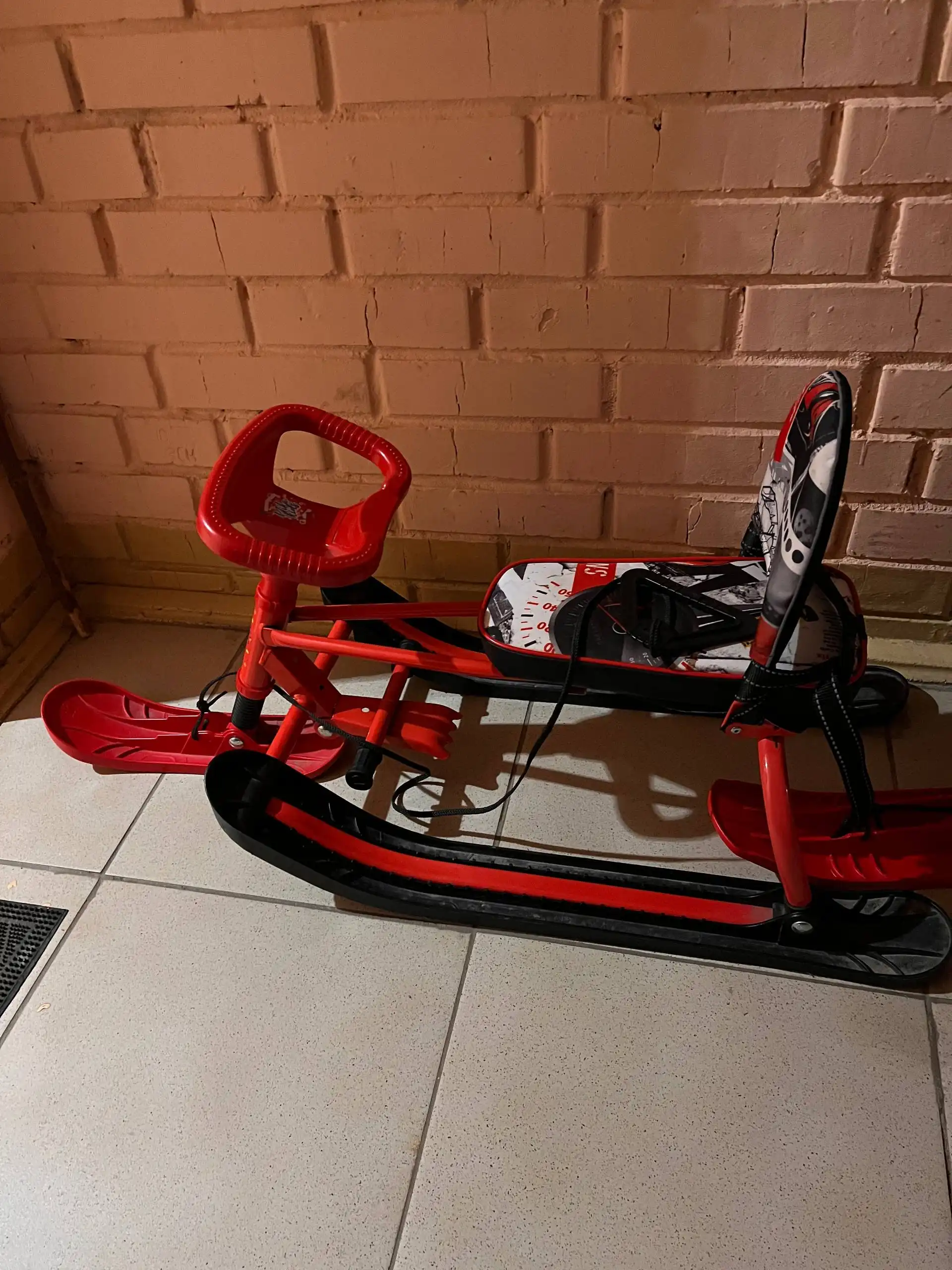 Б/у снегокат Ника кидс