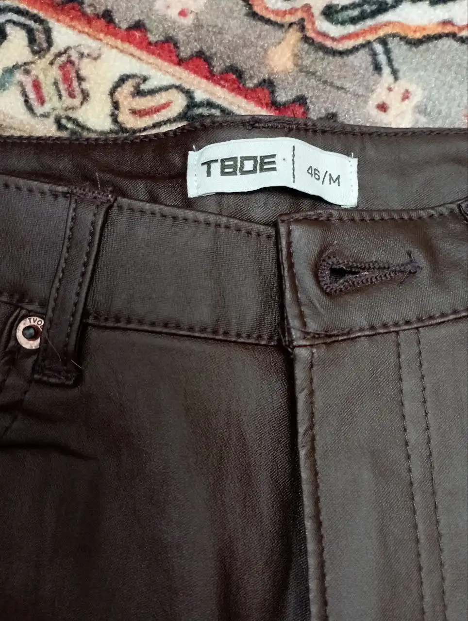 Продажа женской одежды: брюки, легинсы, юбка