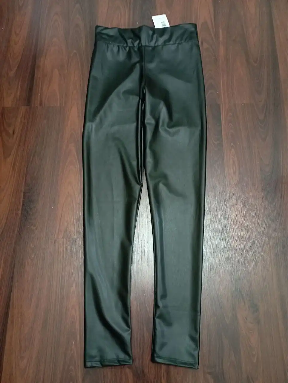 Продажа женской одежды: брюки, легинсы, юбка