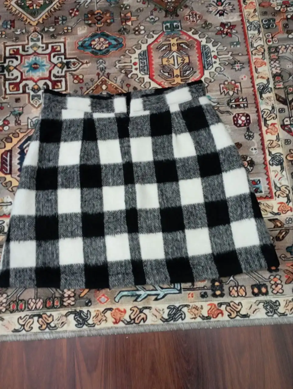 Продажа женской одежды: брюки, легинсы, юбка