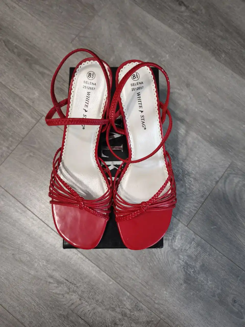 Босоножки красные и черные размер 39-40