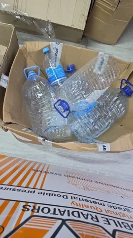 Пустые 5 литровые бутылки бесплатно - частное объявление в Чебоксары