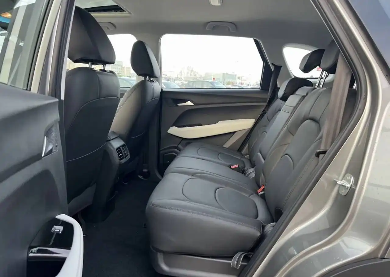 Продам большой семейный автомобиль 7 мест в отличном состоянии - Авто в Чебоксары