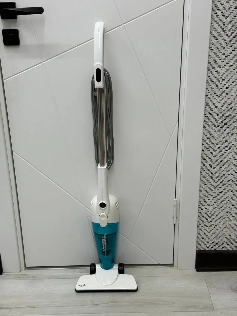 Пылесос вертикальный Deerma DX118C в хорошем состоянии - Пылесосы (Барахолка) в Чебоксары