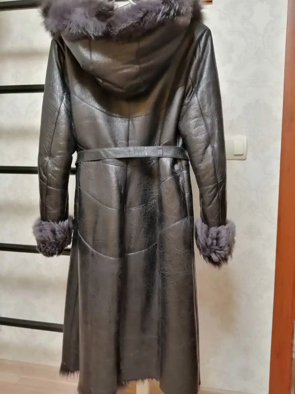 Продажа дубленки из натуральной кожи с мехом - Верхняя одежда (Одежда) в Чебоксары